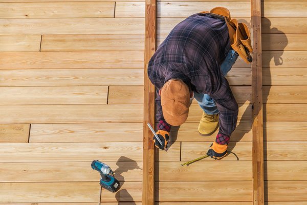 Conseils pour installer une terrasse en bois avec succès